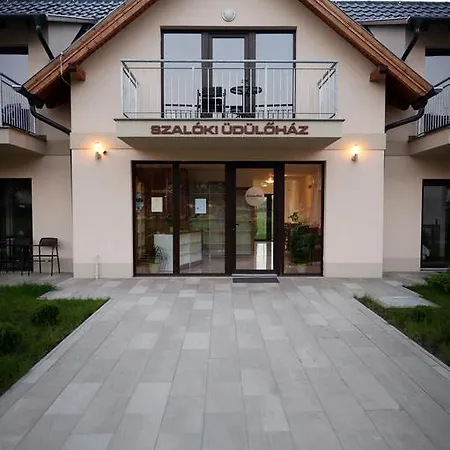 Szaloki Ueduelohaz Egerszalok